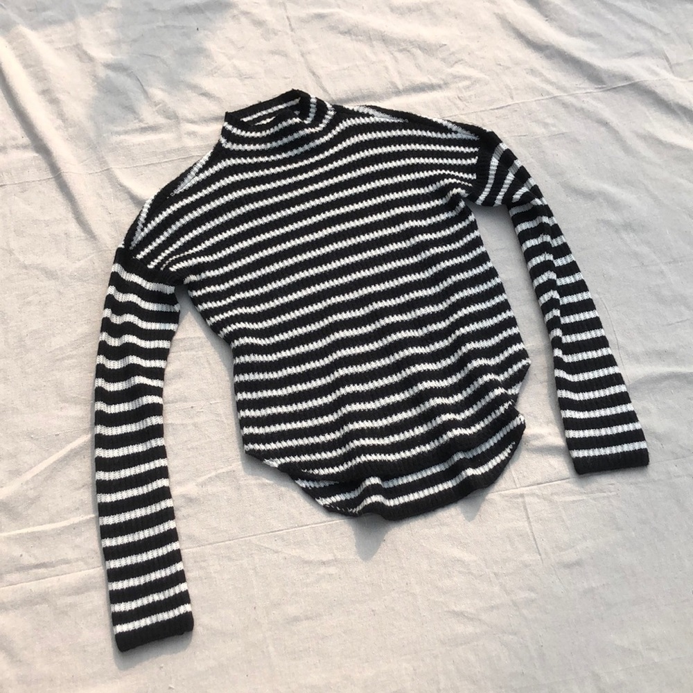 express b+w striped wool blend turtleneck